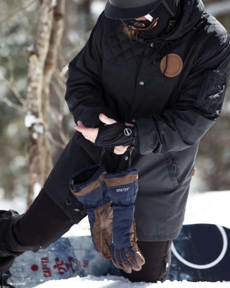 Imperméables, isolés et respirants, les gants d’hiver KOMBI The Adventurer GORE-TEX vous aideront à relever tous les défis, surtout à Edmonton en Alberta.