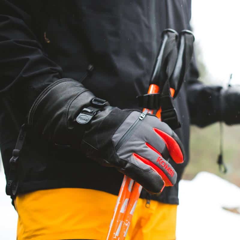 Great Manitou KOMBI gloves have long cuffs for extra protection. Brandon Manitoba